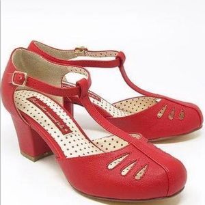 B.a.i.t Robbie red matte size 9 brand new